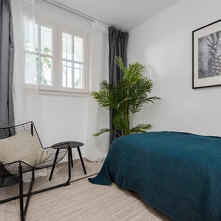 3 Bdrm Stylish W Pool In Puerto Banus Apartment *