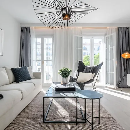 3 Bdrm Stylish W Pool In Puerto Banus Apartment