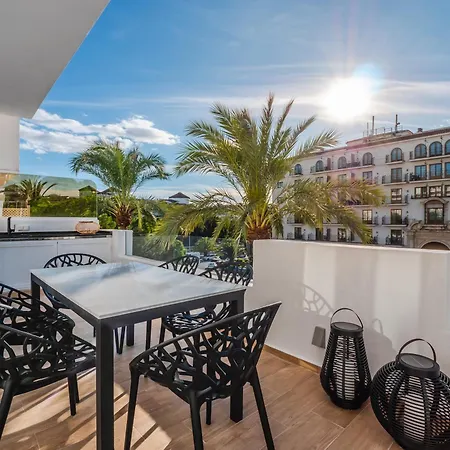 Apartment 3 Bdrm Stylish W Pool In Puerto Banus
