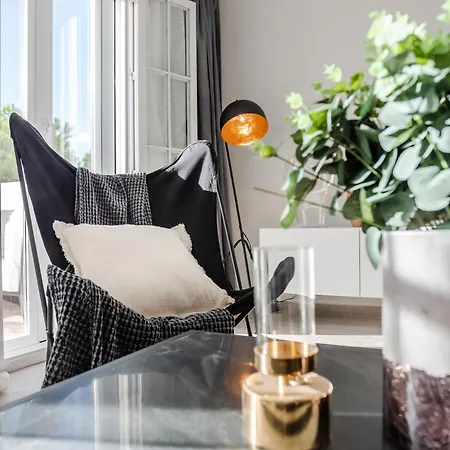 3 Bdrm Stylish W Pool In Puerto Banus Apartment