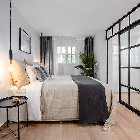 Apartment 3 Bdrm Stylish W Pool In Puerto Banus