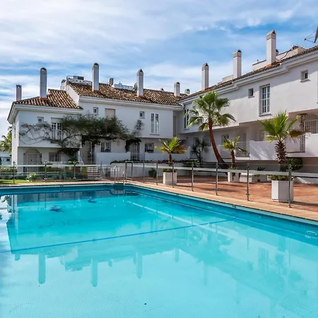 3 Bdrm Stylish W Pool In Puerto Banus Apartment